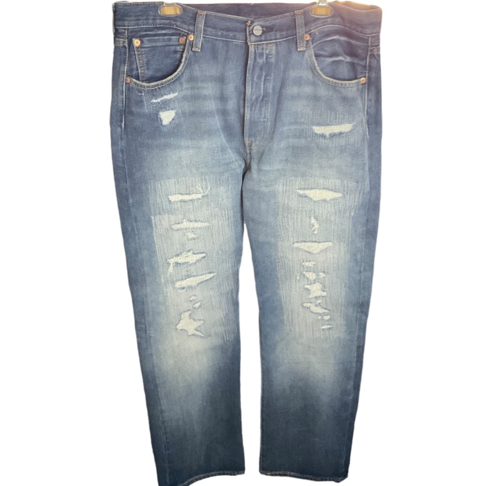 NWOT Levis 501 Mens Jeans 36x32 150th Anniversary Distressed Straight